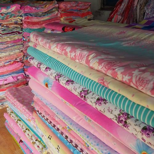 厂家批发生态棉布块 床单被套专用布匹布料 赶集摆地摊专用货源